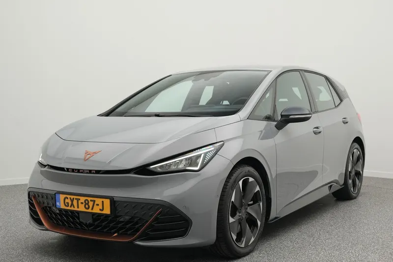CUPRA Born (2023)