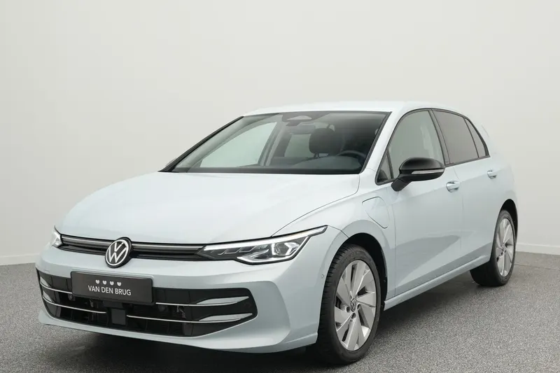 Volkswagen Golf (2025)