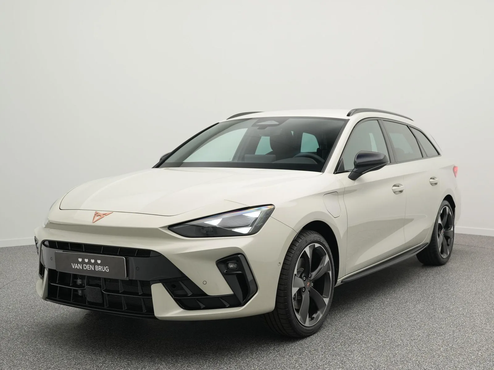 CUPRA Leon Sportstourer (2026) — foto 1
