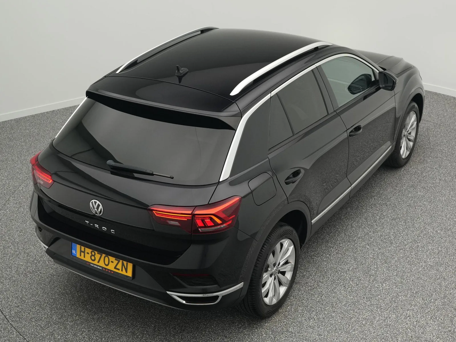 Volkswagen T-Roc (2020) — foto 1