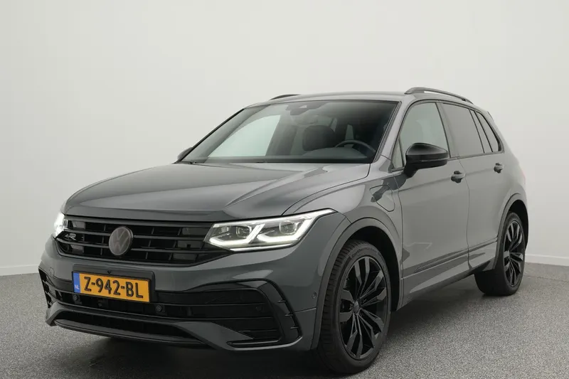 Volkswagen Tiguan (2022)