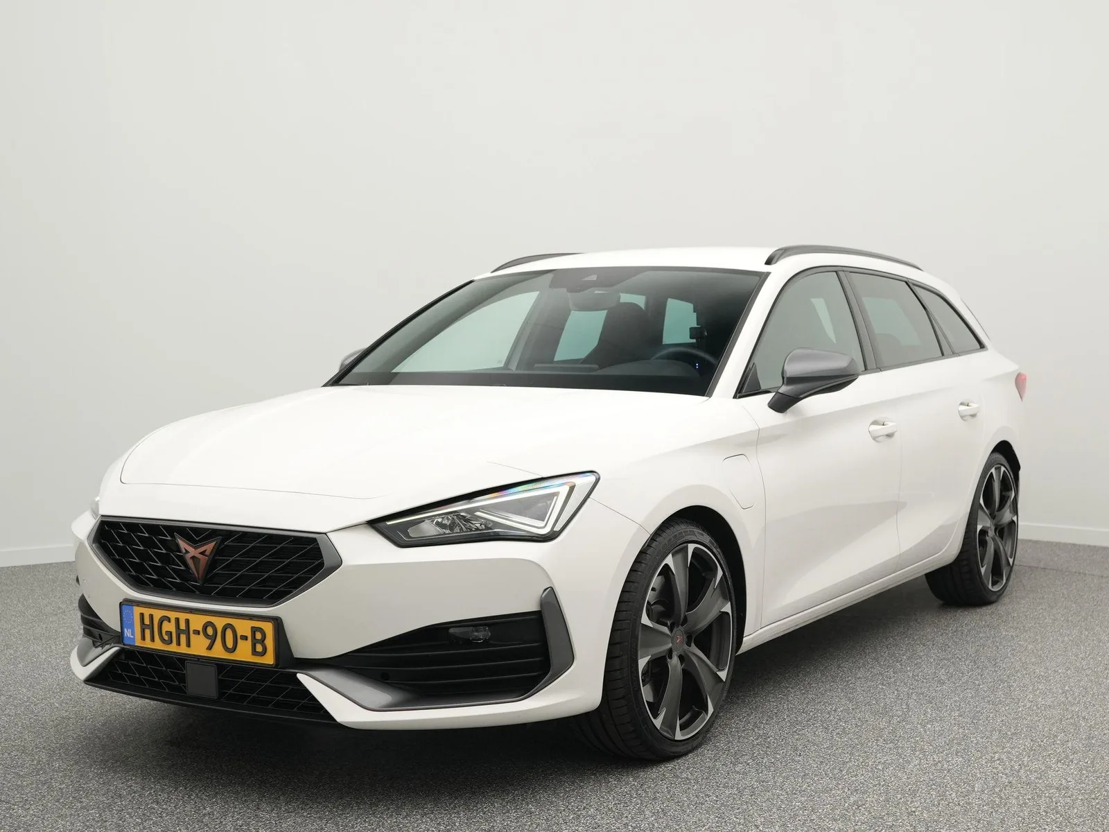 CUPRA Leon Sportstourer (2022) — foto 1
