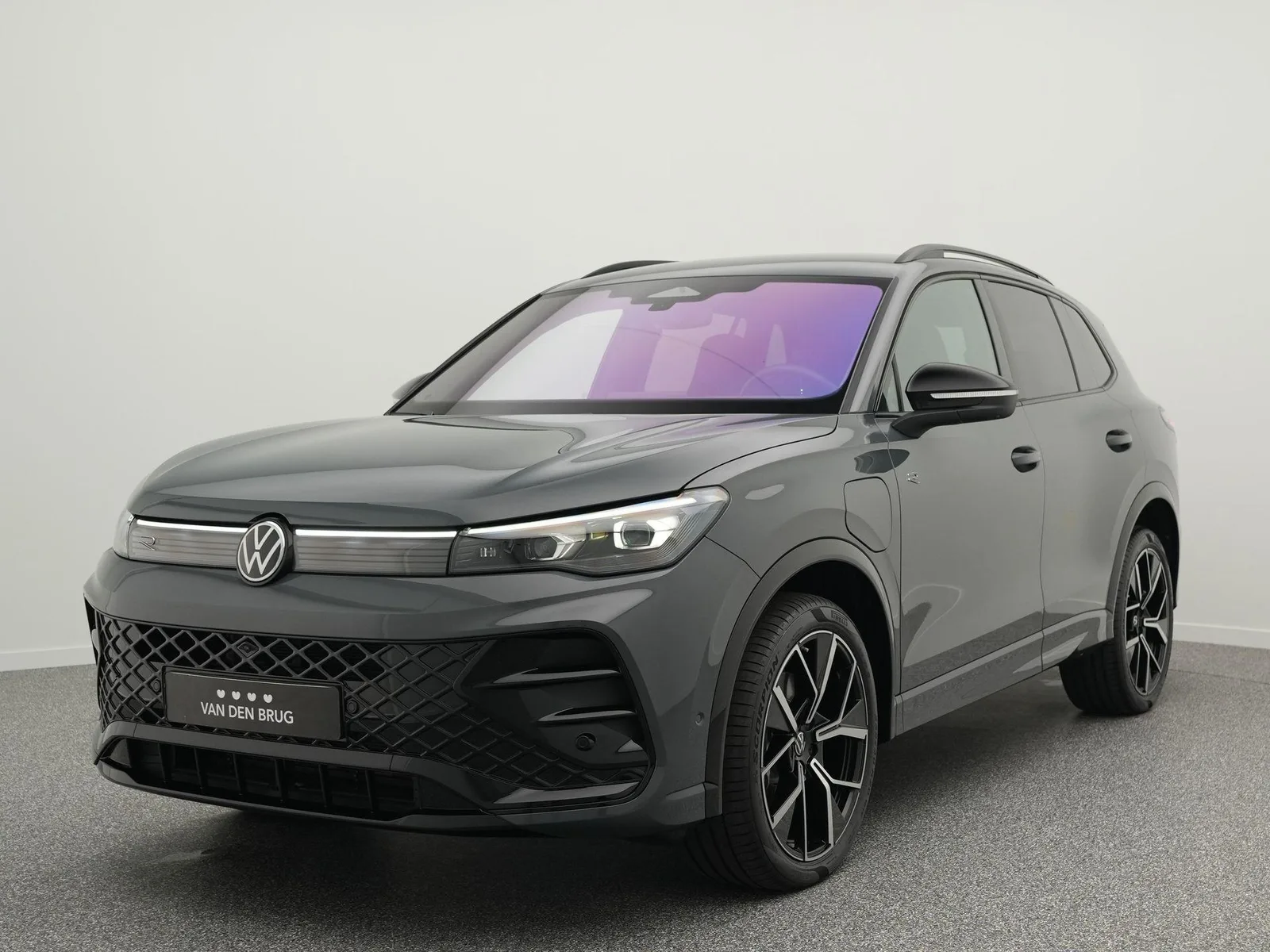 Volkswagen Tiguan (2025) — foto 1