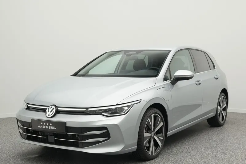 Volkswagen Golf (2025)