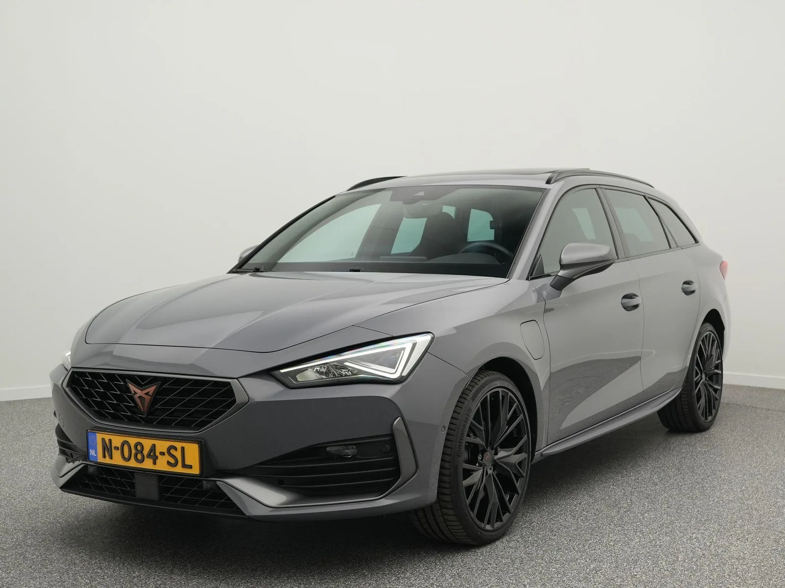 CUPRA Leon Sportstourer (2020) — foto 1