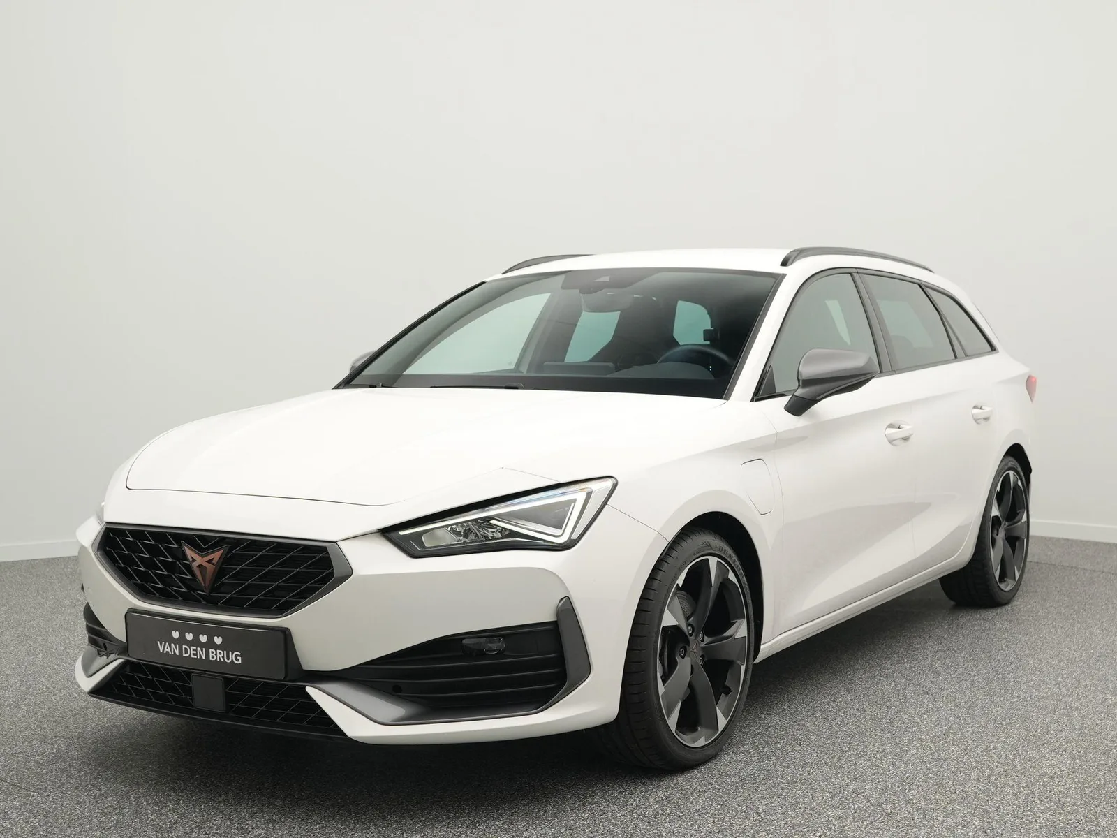 CUPRA Leon Sportstourer (2023) — foto 1