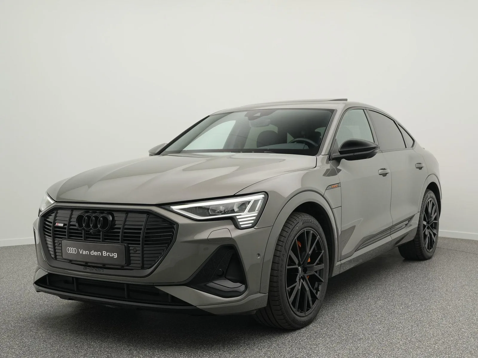 Audi e-tron (2022) — foto 1