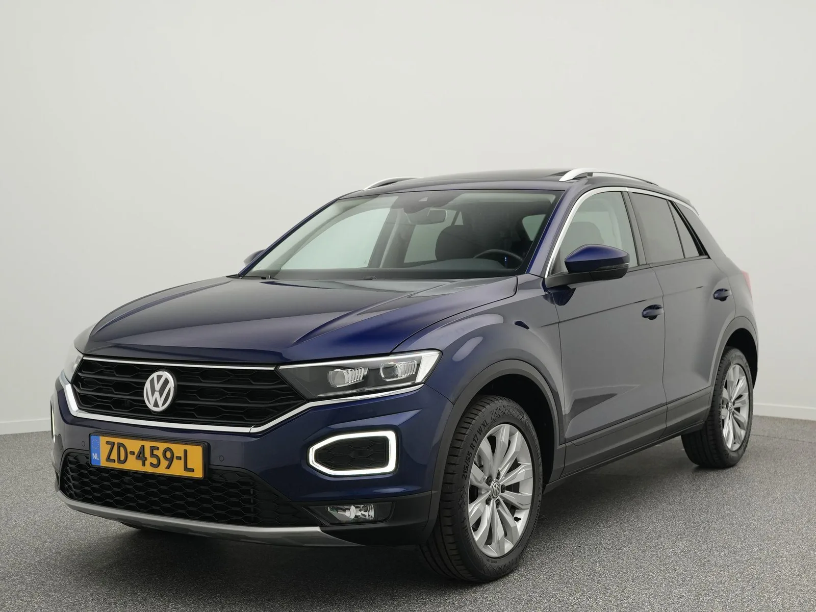 Volkswagen T-Roc (2019) — foto 1