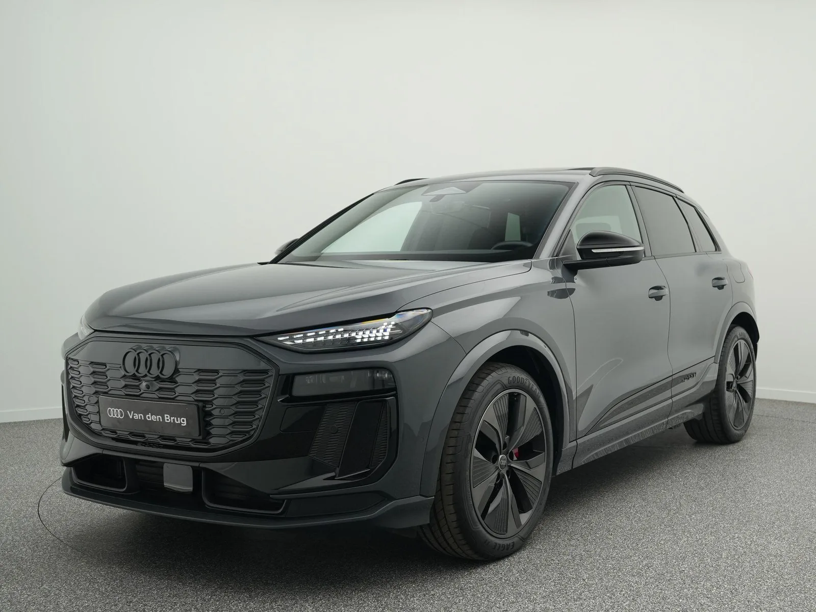 Audi Q6 e-tron (2024) — foto 1