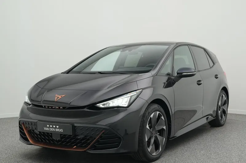 CUPRA Born (2024)