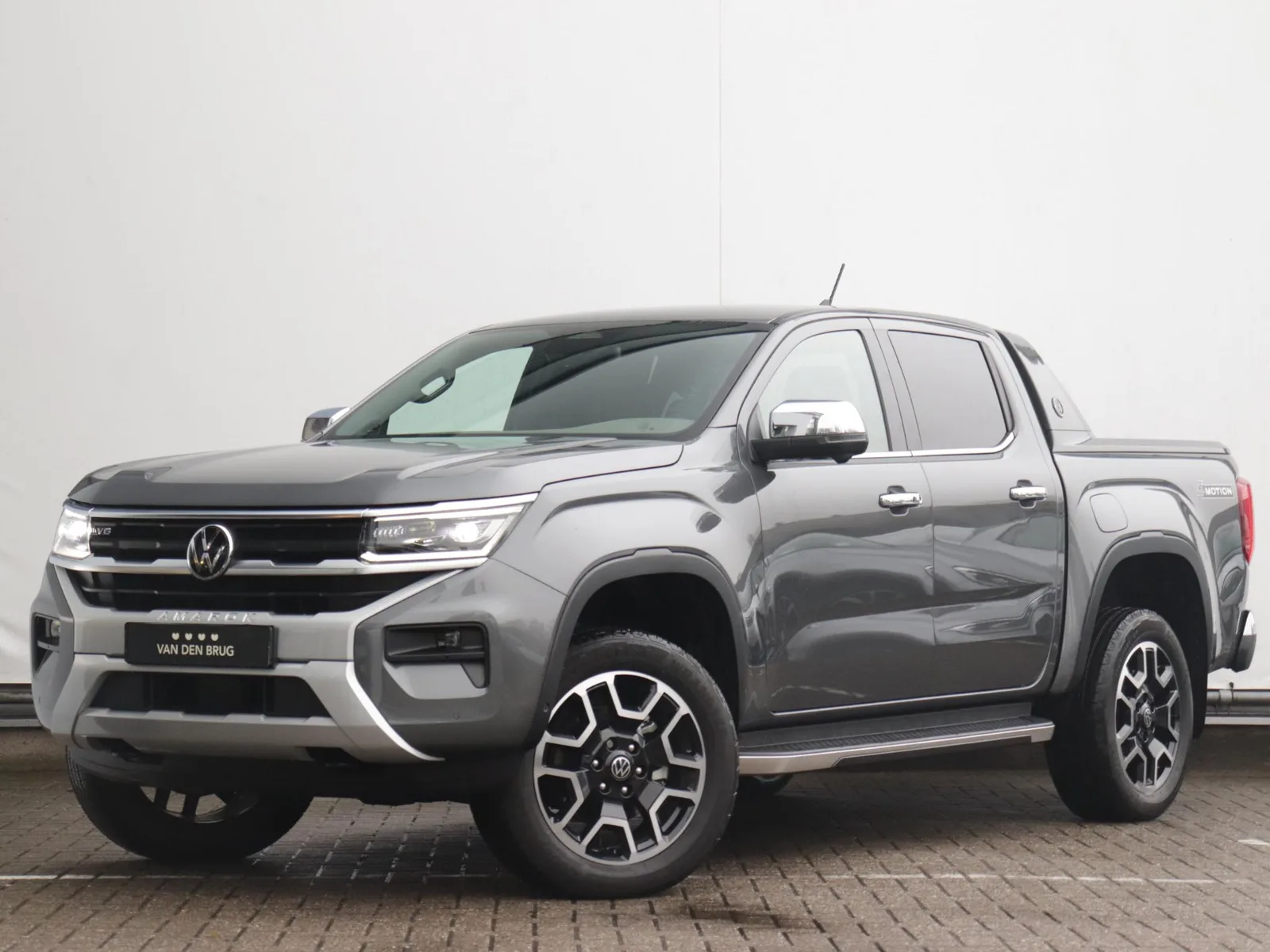 Volkswagen Amarok (2024) — foto 1