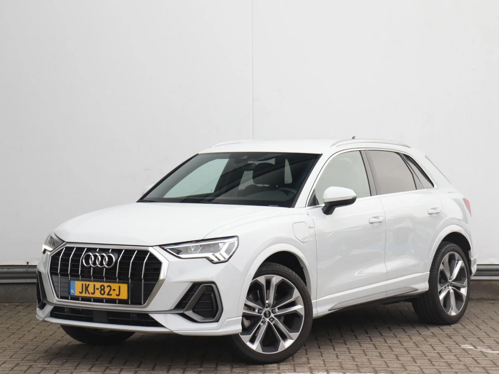 Audi Q3 (2024) — foto 1