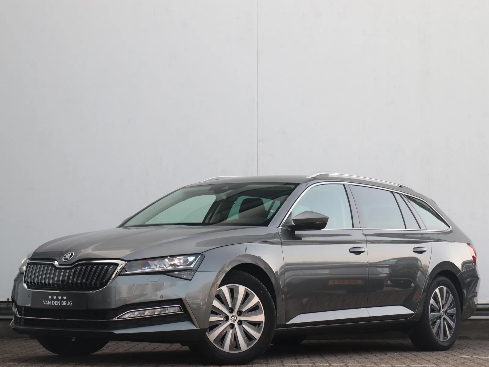 Škoda Superb (2022) — foto 1