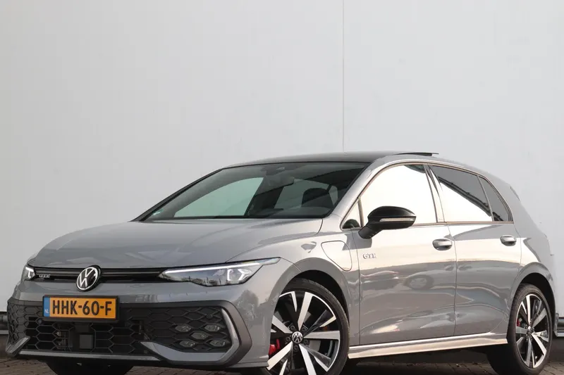 Volkswagen Golf (2025)