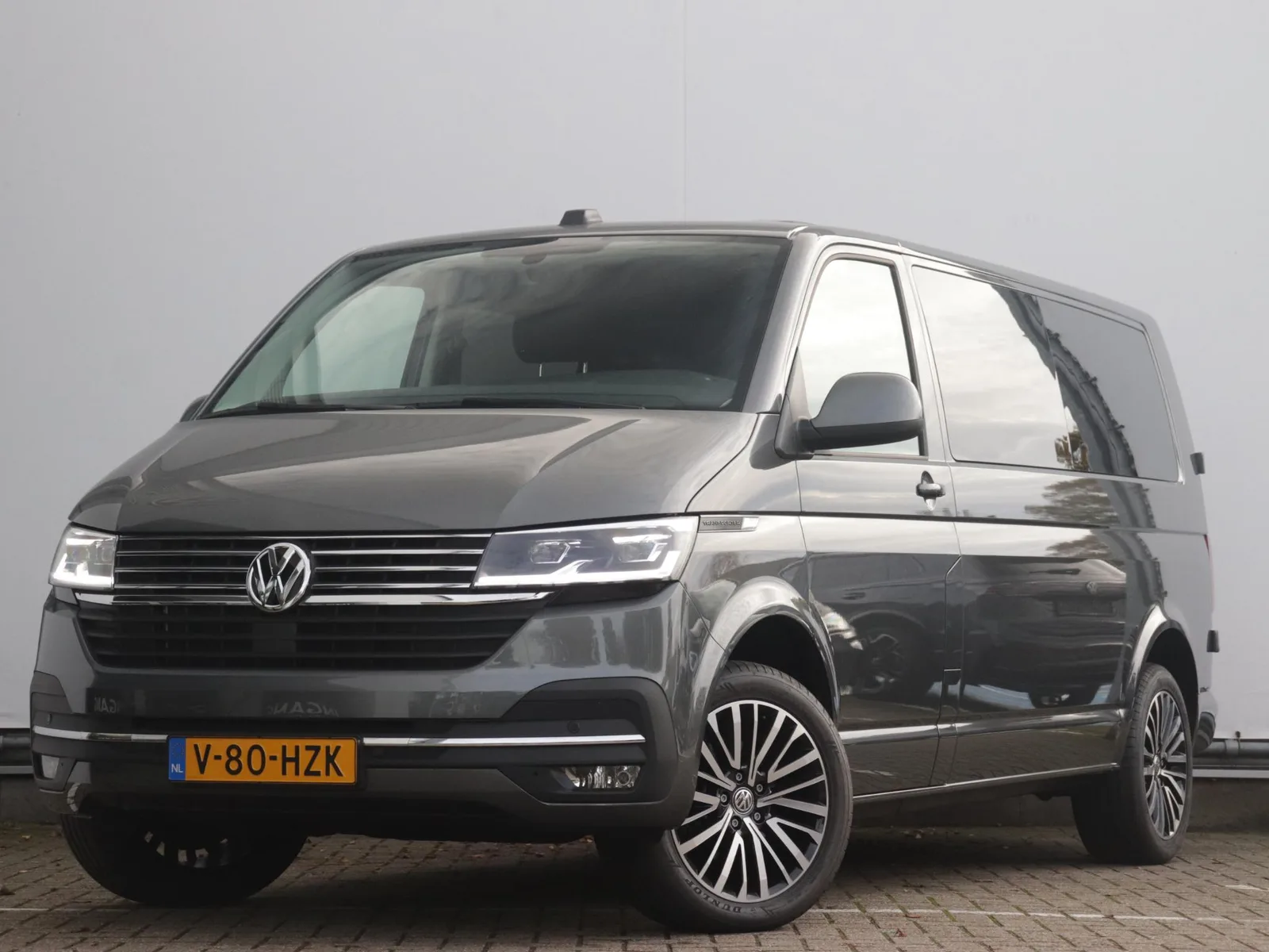 Volkswagen Transporter (2024) — foto 1