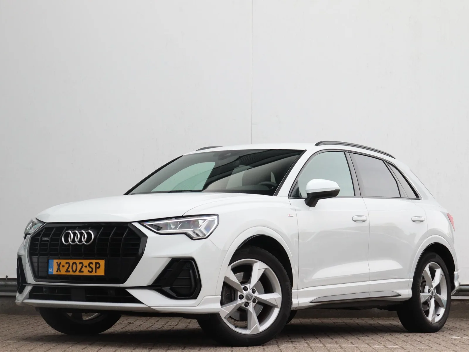 Audi Q3 (2019) — foto 1
