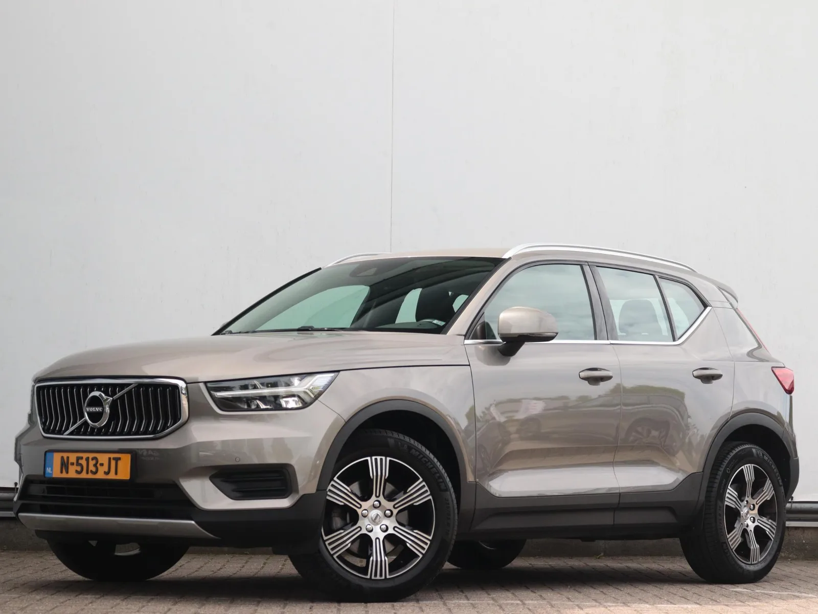 Volvo XC40 (2021) — foto 1