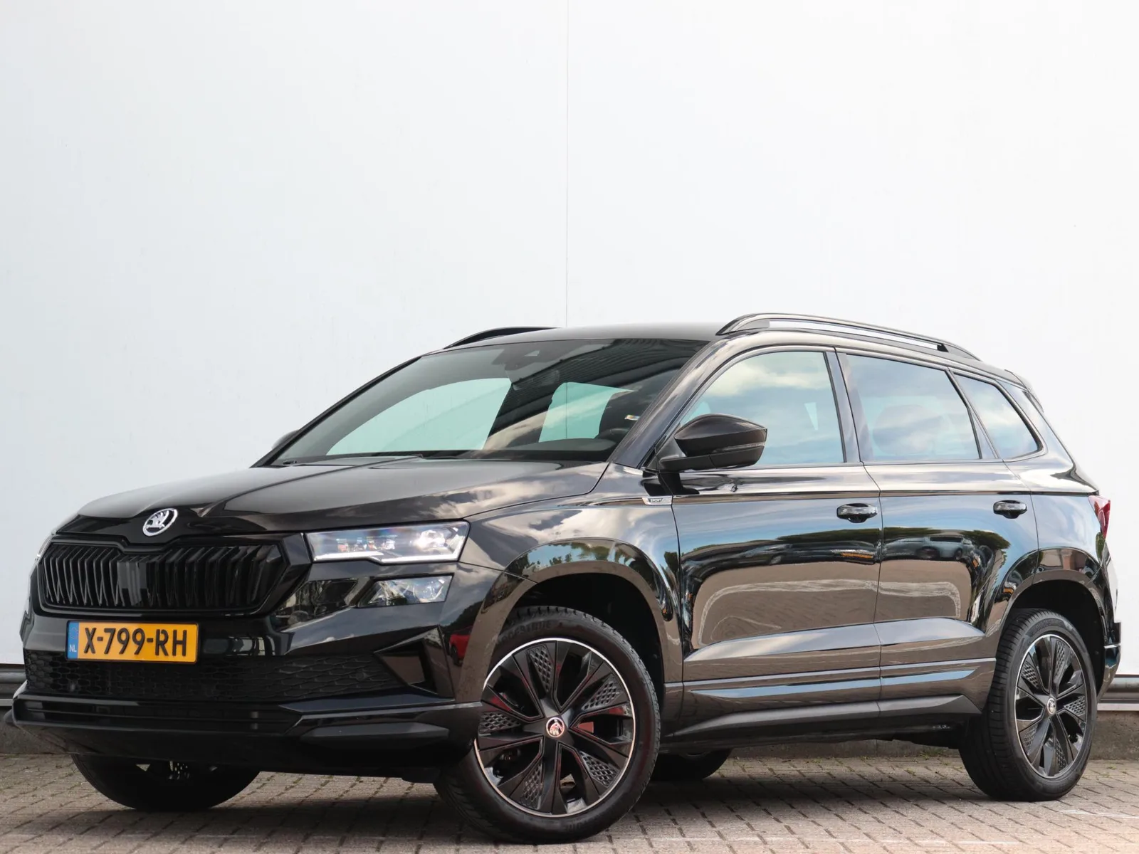 Škoda Karoq (2024) — foto 1