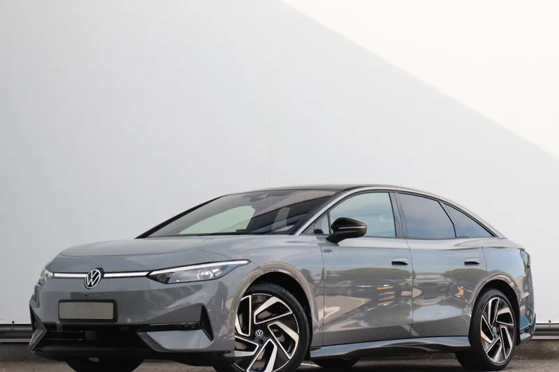 Volkswagen ID.7 (2023)