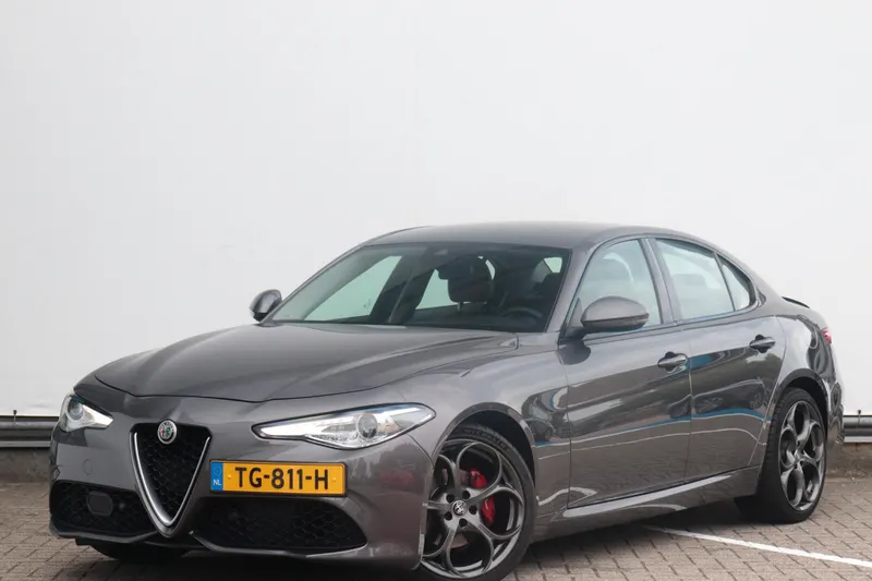 Alfa Romeo Giulia (2018)