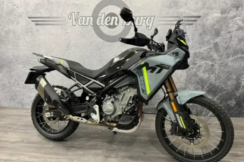 CFMoto 450 MT (2025)