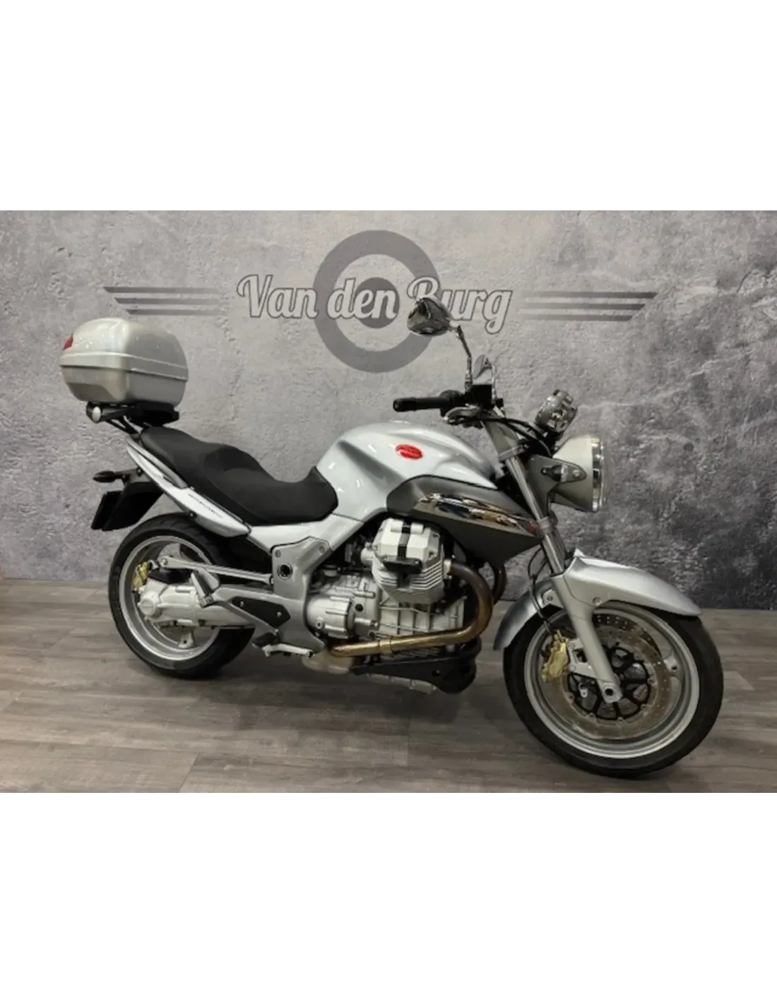 Moto Guzzi Breva 850 (2010) — foto 1