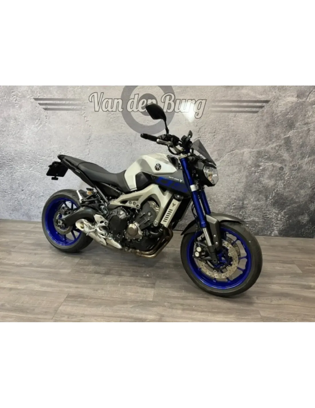 Yamaha MT-09 (2015) — foto 1