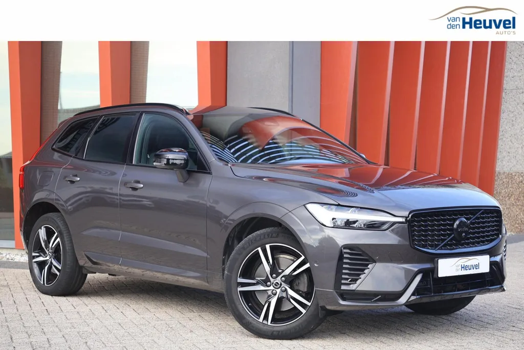 Volvo XC60 (2022) — foto 1