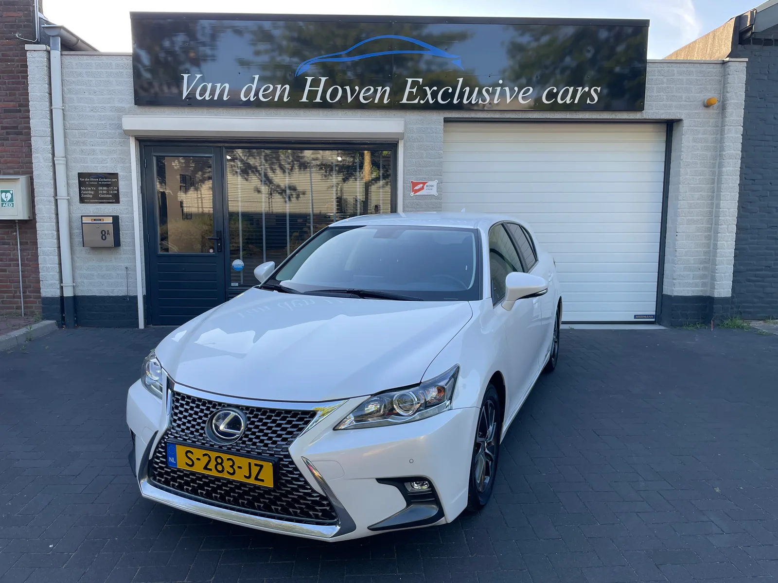 Lexus CT (2017) — foto 1