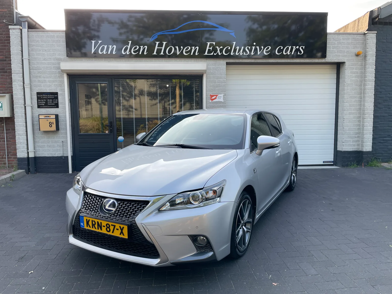 Lexus CT (2017) — foto 1
