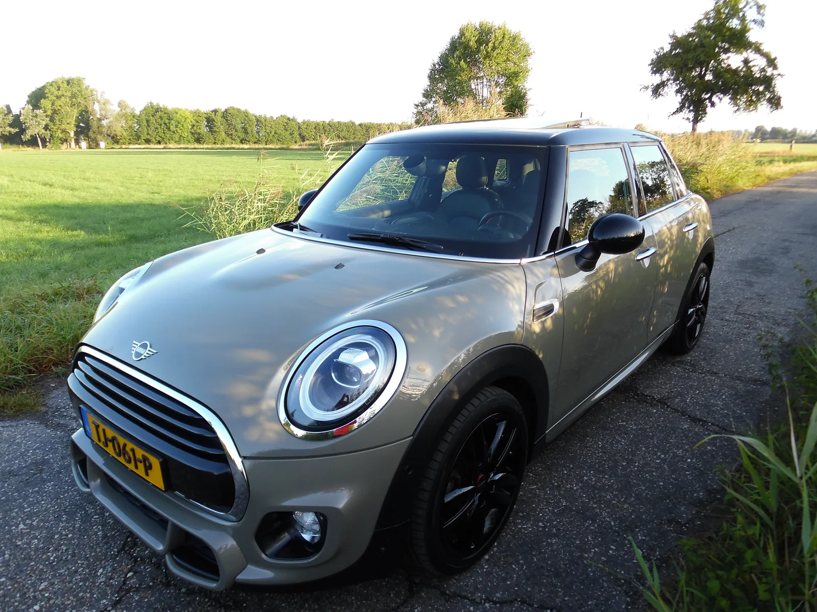 MINI Cooper (2018) — foto 1