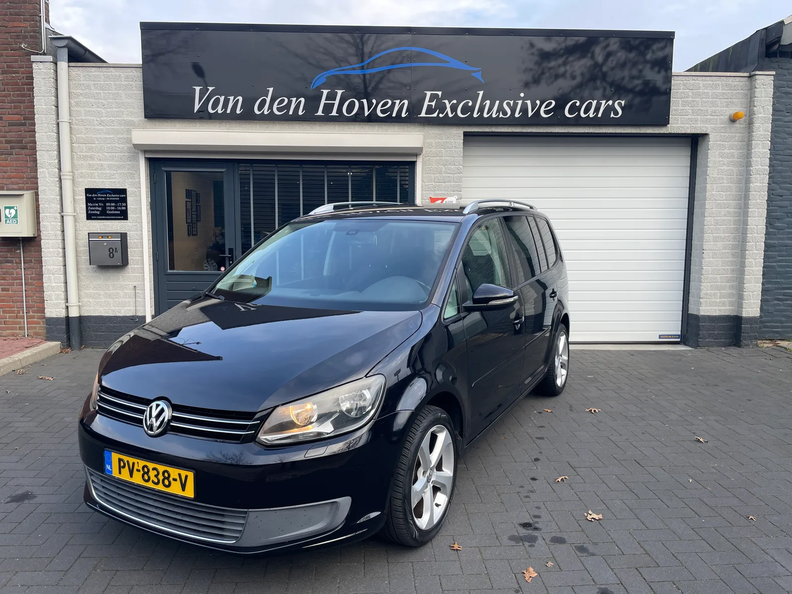 Volkswagen Touran (2010) — foto 1