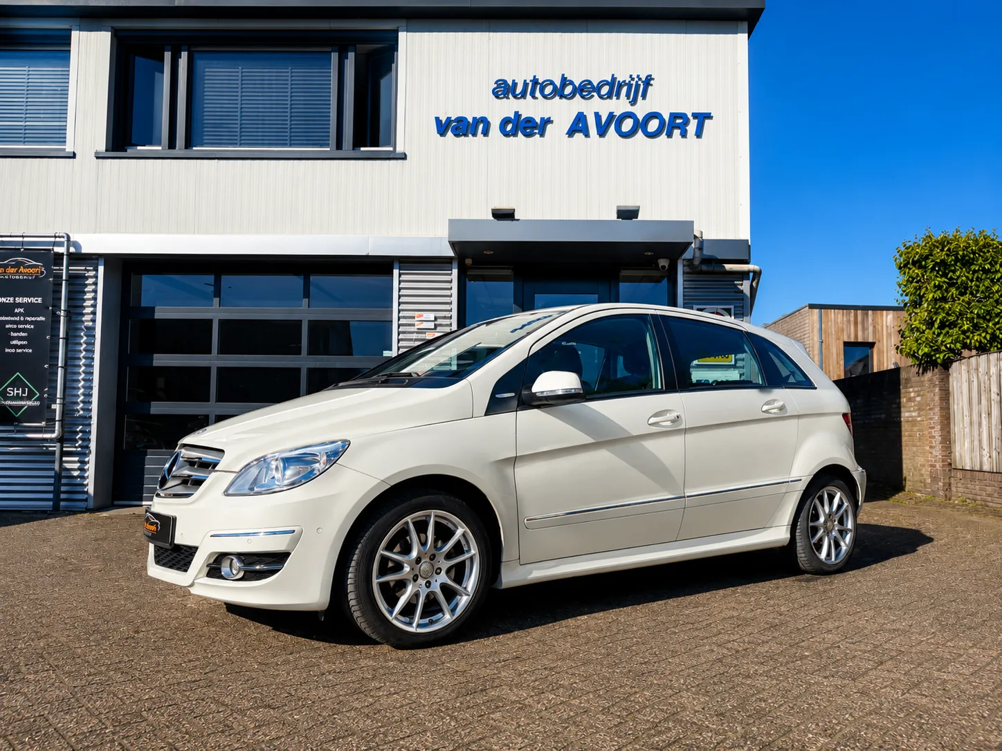 Mercedes-Benz B-Klasse (2011) — foto 1