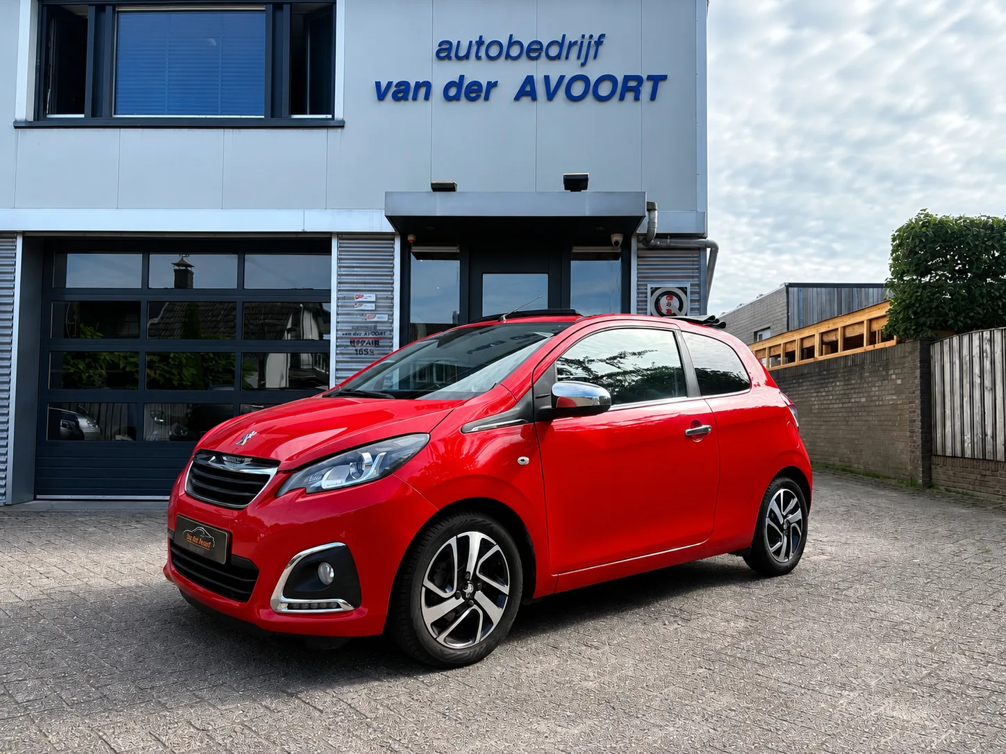 Peugeot 108 (2014) — foto 1