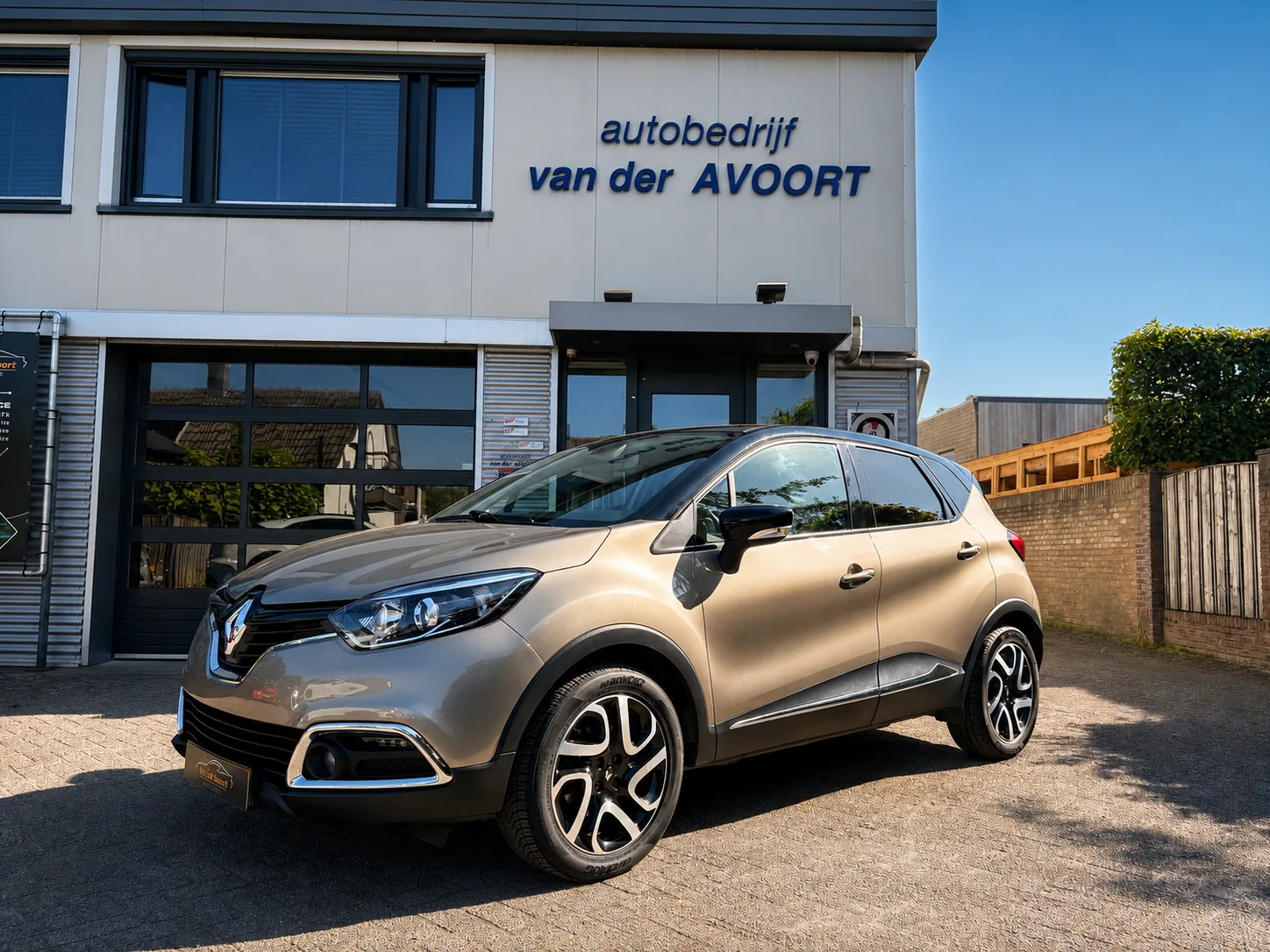 Renault Captur (2014) — foto 1