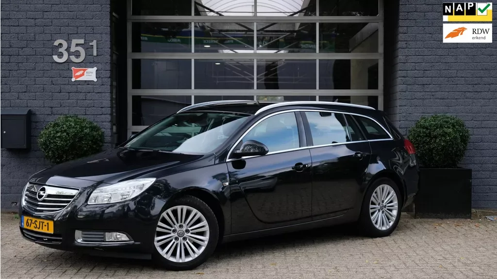 Opel Insignia (2011) — foto 1