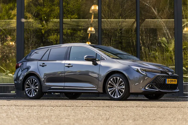 Toyota Corolla (2024)