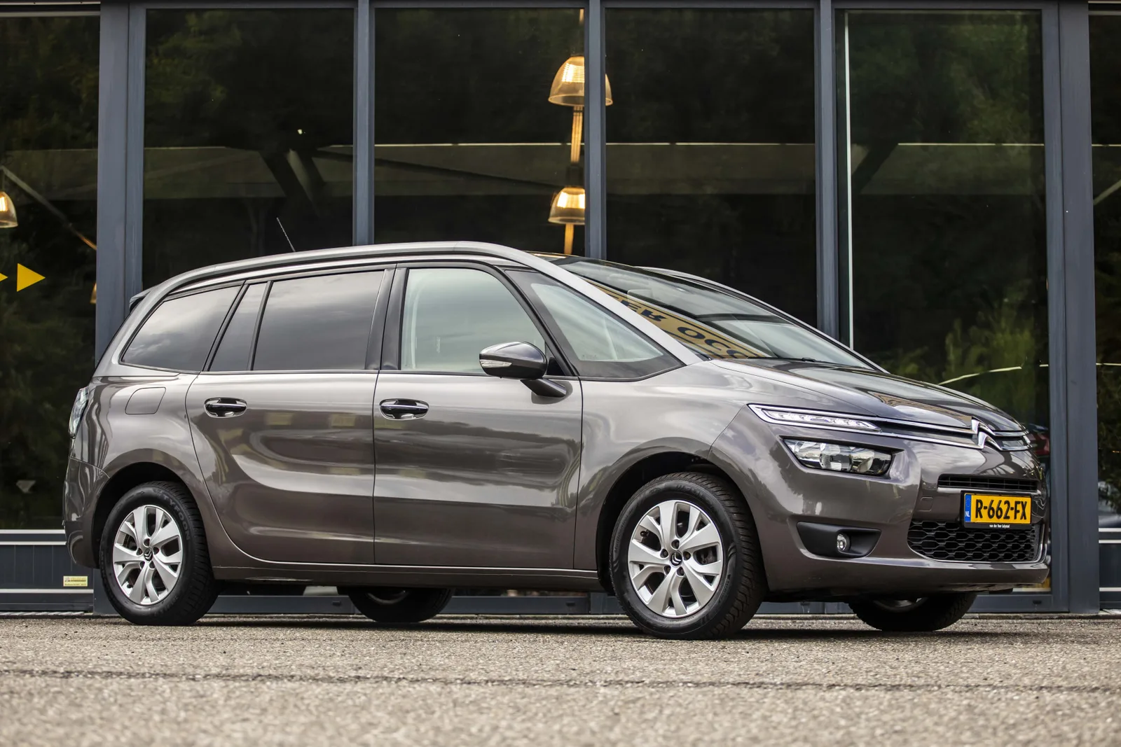 Citroën Grand C4 Picasso (2016) — foto 1