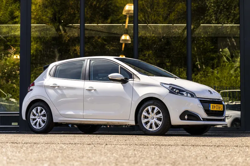 Peugeot 208 (2019)