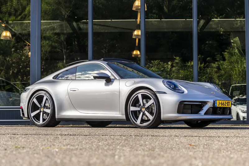 Porsche 911 (2019)