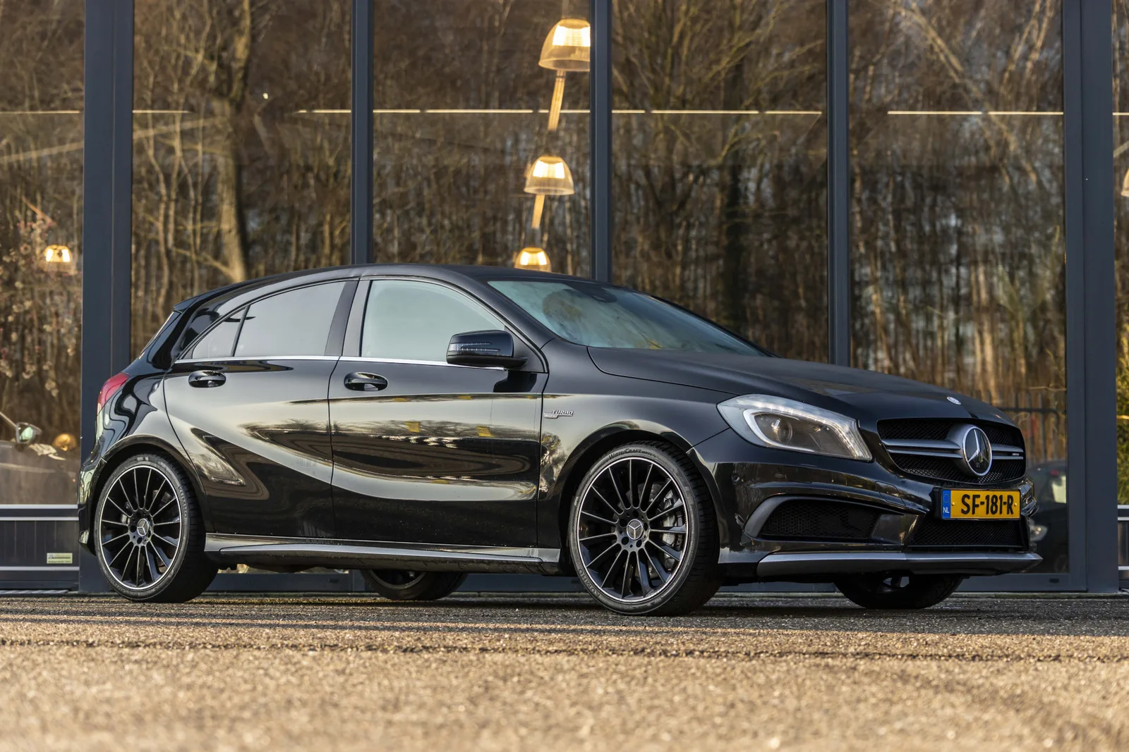 Mercedes-Benz A-Klasse (2015) — foto 1