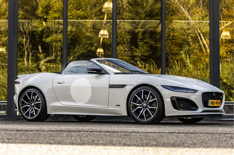 Jaguar F-Type (2025)