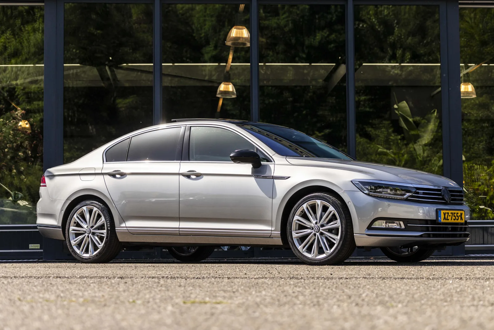 Volkswagen Passat (2015) — foto 1