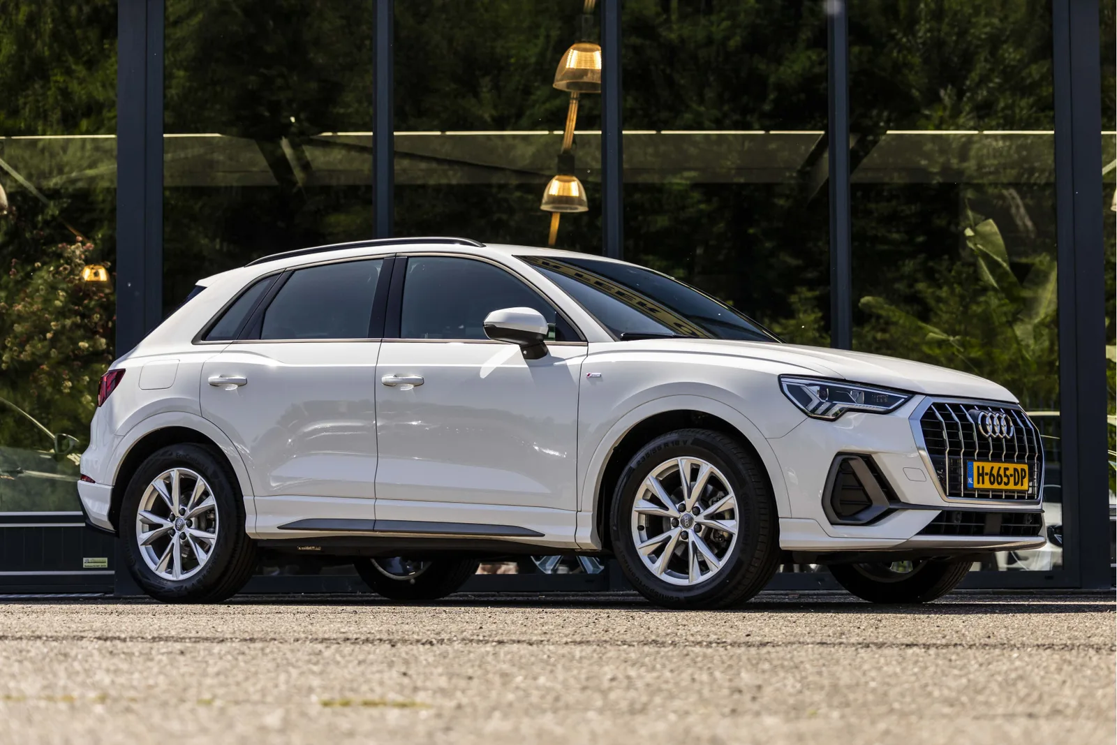 Audi Q3 (2020) — foto 1