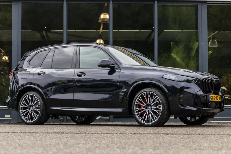 BMW X5 (2024)