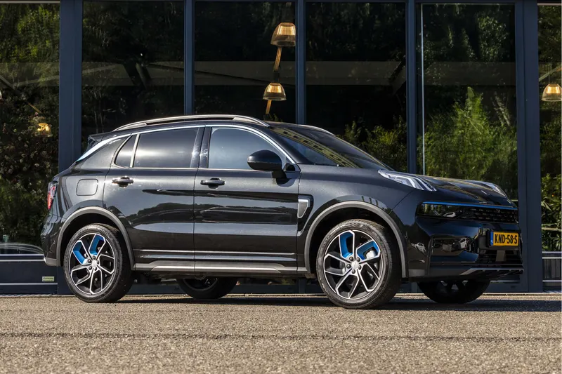 Lynk & Co 01 (2024)