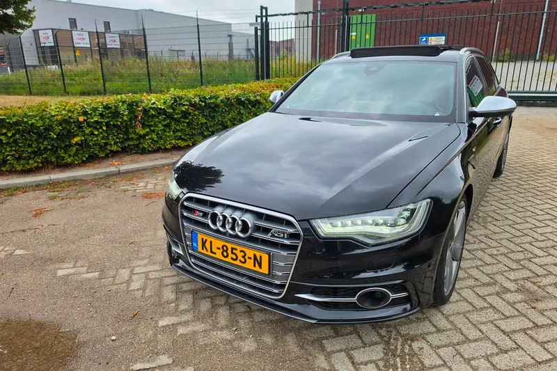 Audi S6 (2012)