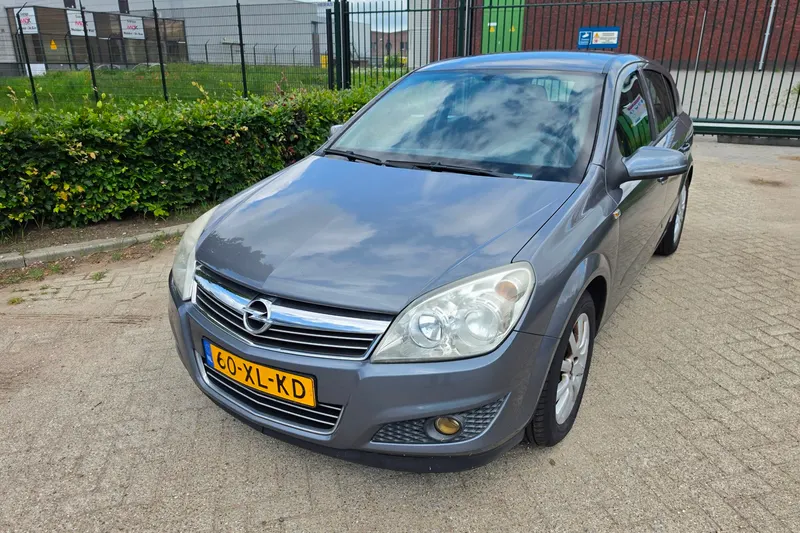 Opel Astra (2007)