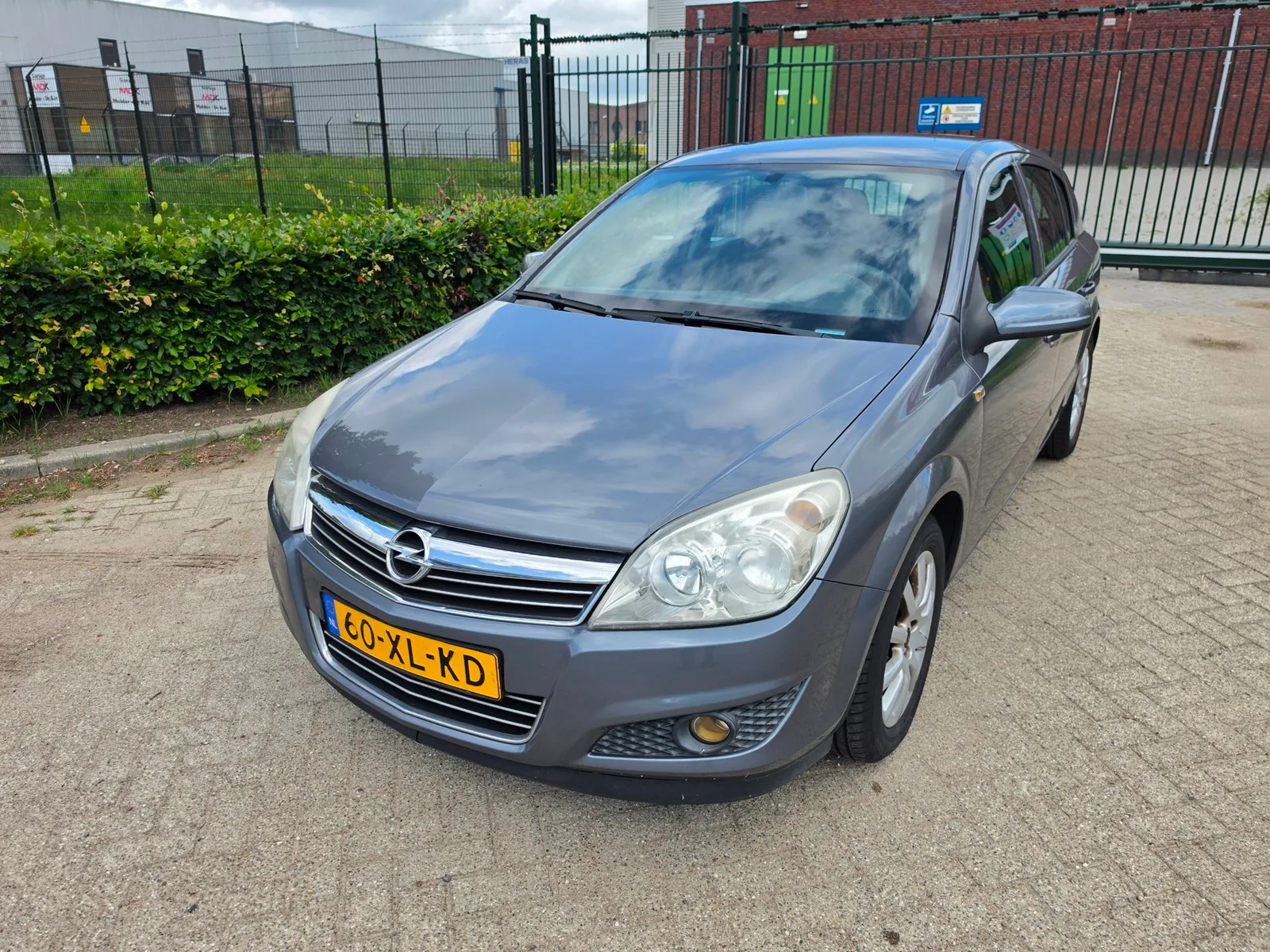 Opel Astra (2007) — foto 1