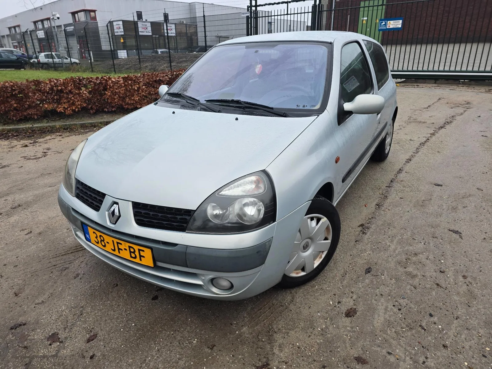 Renault Clio (2002) — foto 1